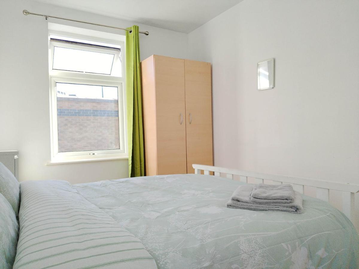 Cosy Rooms Near Canary Wharf & The O2 London Exterior photo